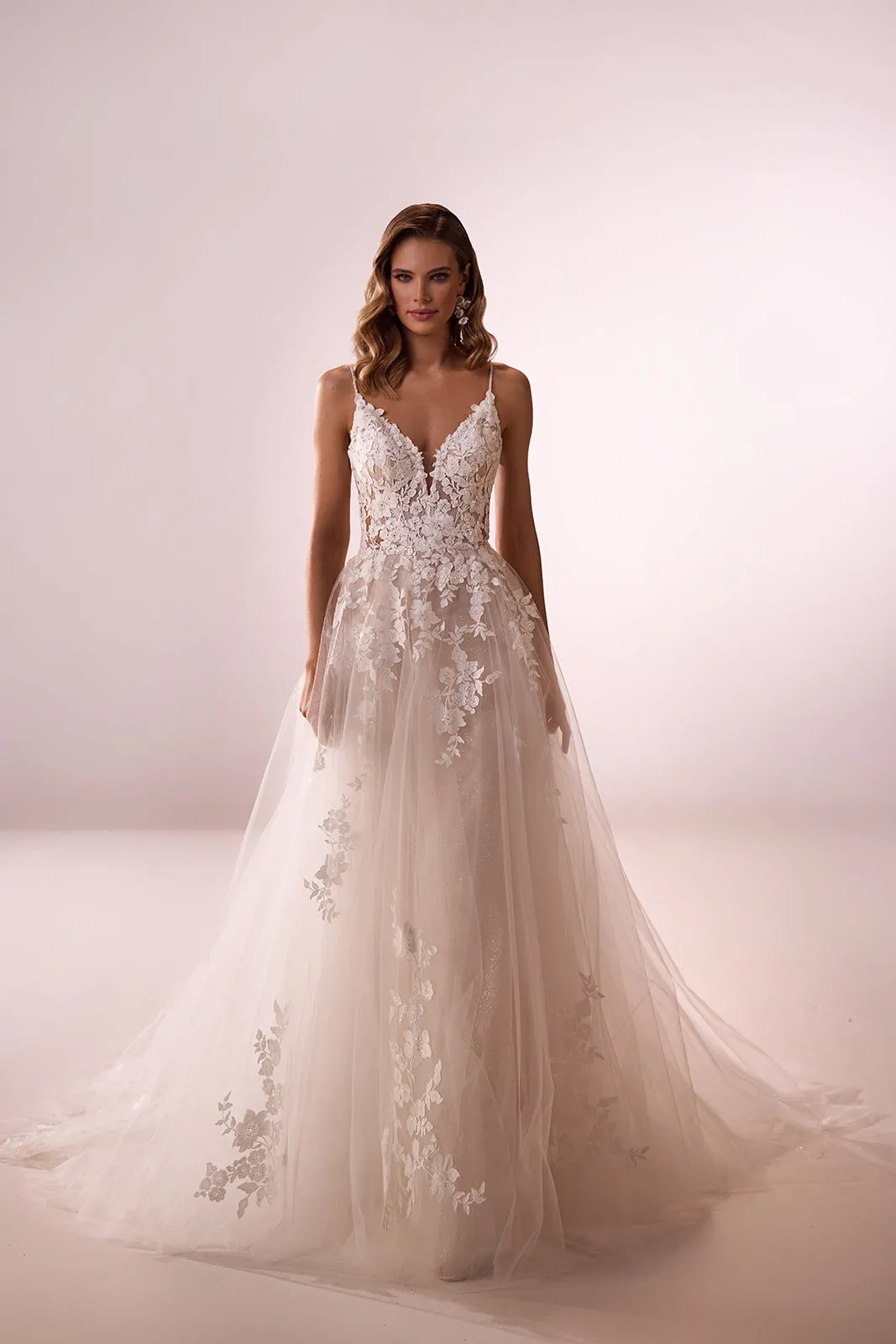 Wedding dress Ariana